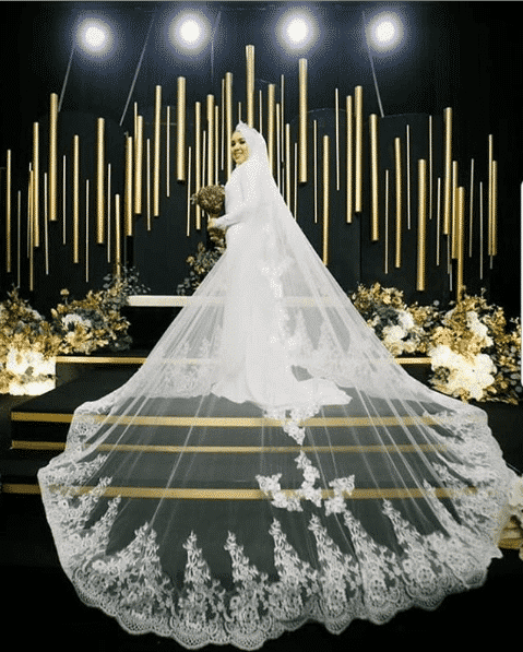 Best Ideas To Wear Gown With Hijab For Women (13)