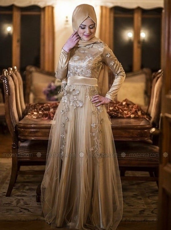 best styles of hijab with gowns for women (15)