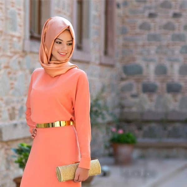 How to Wear Hijab with Gowns? 30 Modest Ways to Try Now