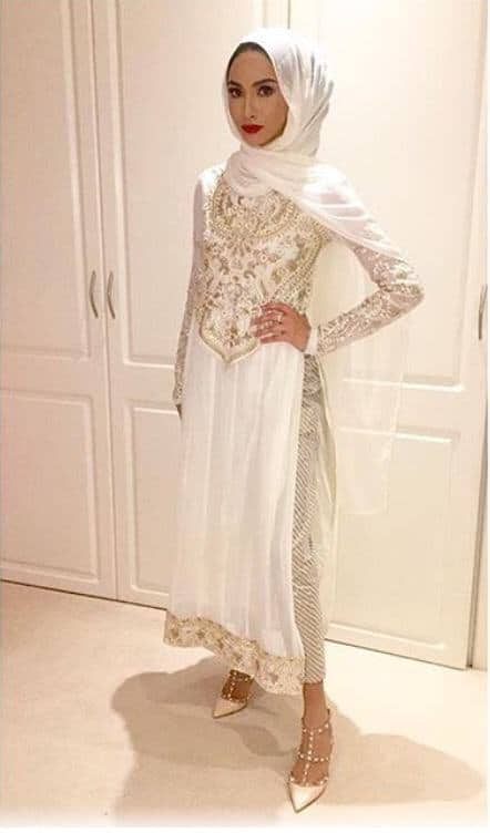 15 Modest Ways for Women To Wear Shalwar Kameez Fashionably