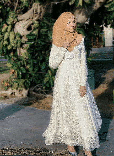 15 Modest Ways for Women To Wear Shalwar Kameez Fashionably