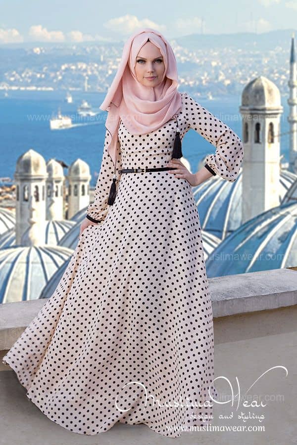 How to Wear Hijab with Gowns? 30 Modest Ways to Try Now