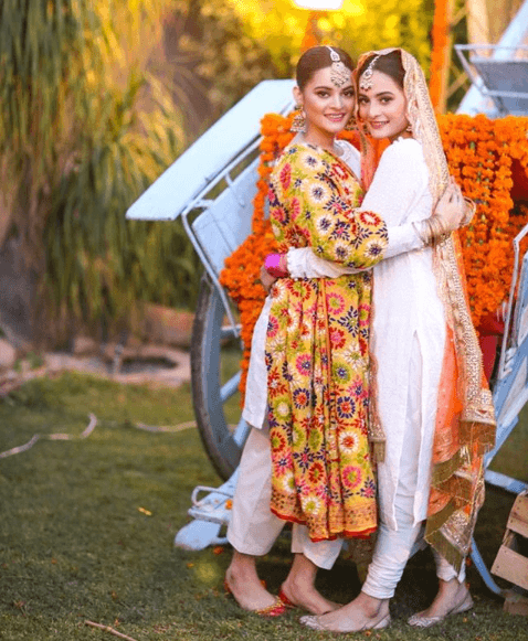 how to wear all white outfits like pakistani celebrities