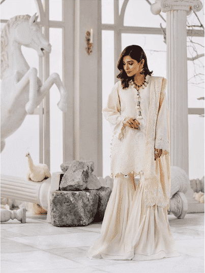 how to wear all white outfits like pakistani celebrities