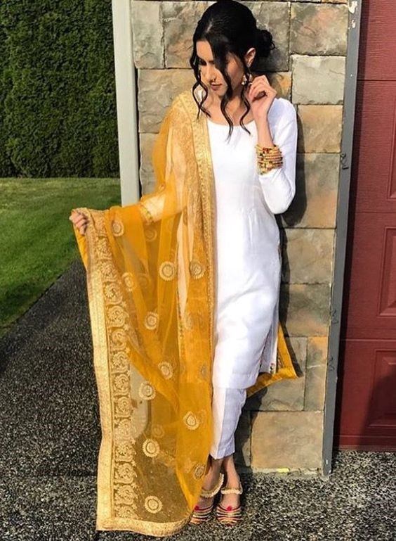 White Shalwar Kameez Styling Ideas (23)