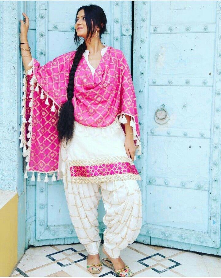 White Shalwar Kameez Styling Ideas (7)