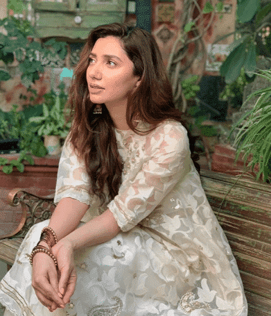 white shalwar kameez outfits