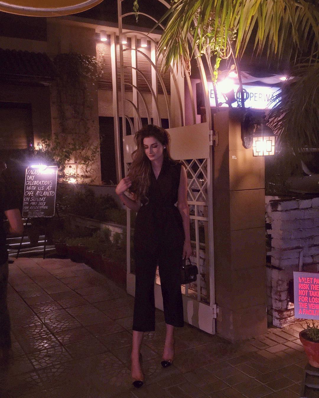 11 Top Pakistani Influencers Show How To Style Jumpsuits – Branded Girls