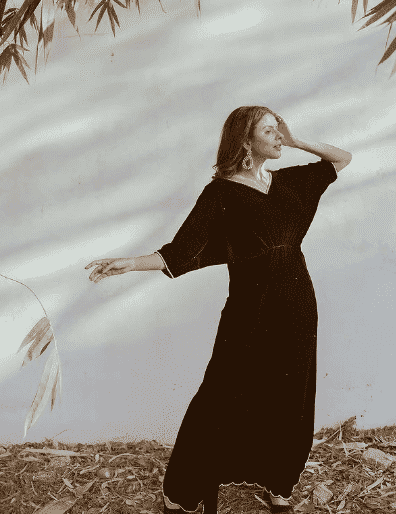 all black outfit pakistani celebrities