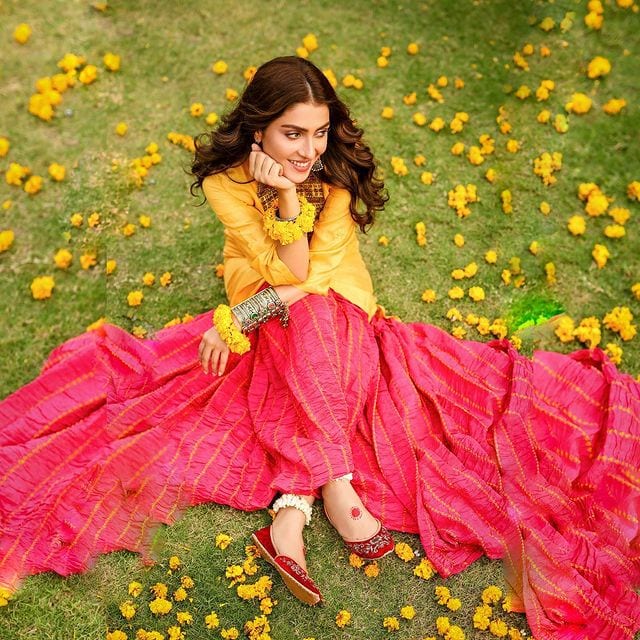 Best Outfits of Ayeza Khan