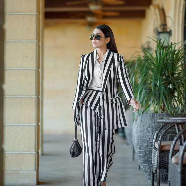 Best Outfits of Ayeza Khan