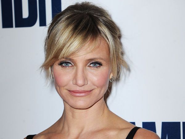 Beautiful Female Celebrities With Dimples 