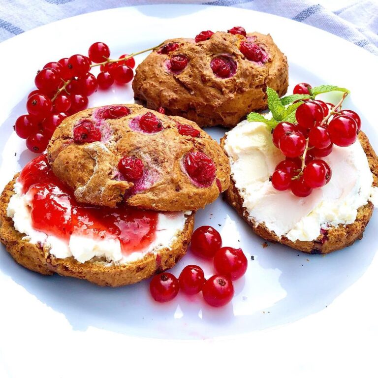 How To Plan A Vintage Tea Party? Everything You Need To Know – Branded ...
