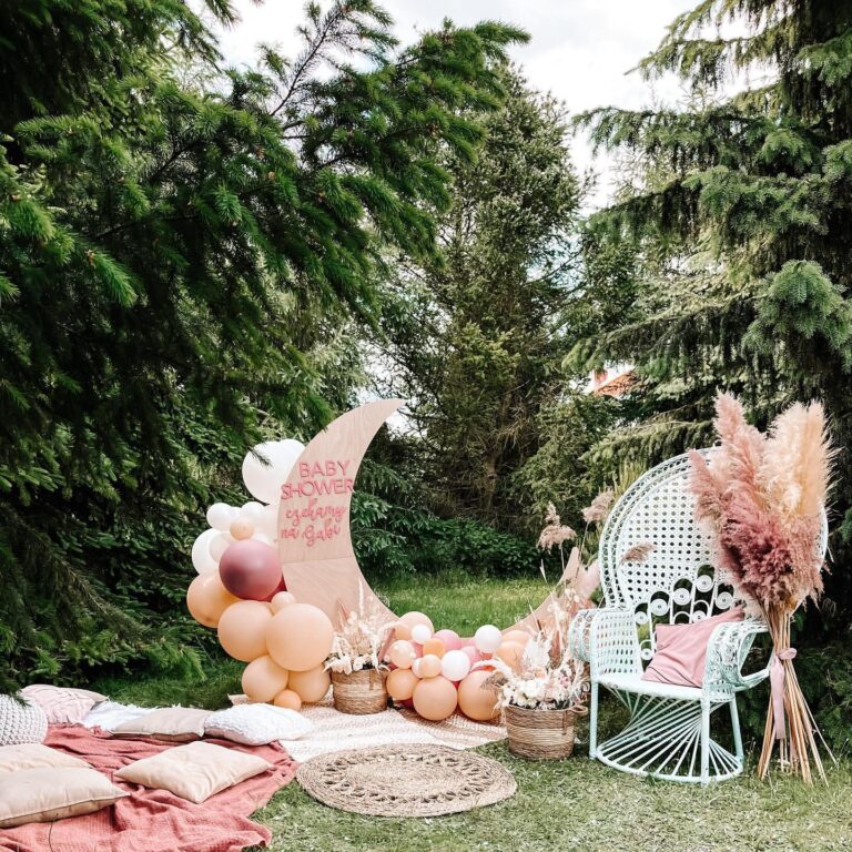 How To Plan a Celestial Theme Party? Moon Party Decor Ideas