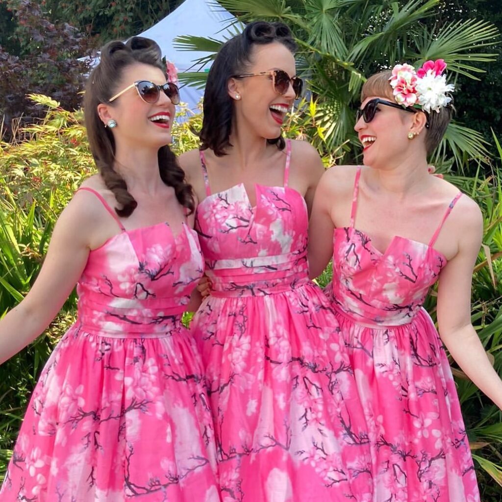 vintage tea party outfits