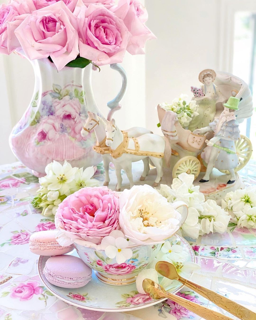 How To Plan A Vintage Tea Party? Everything You Need To Know – Branded ...