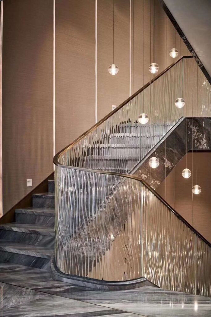 Staircase decor ideas
