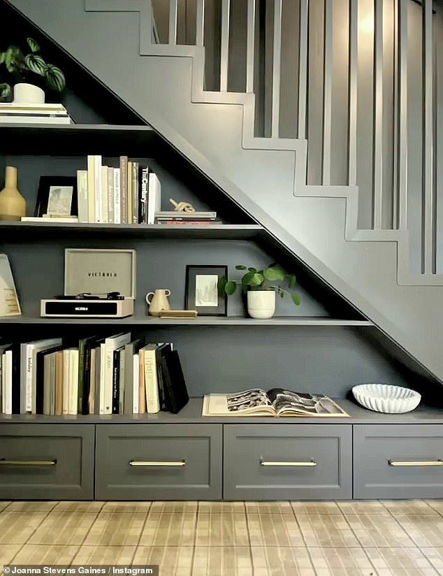 Staircase decor ideas