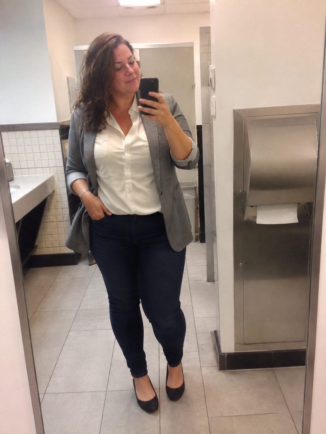 Skinny Jeans with an Oversized Blazer and Pointed Heels for the Office